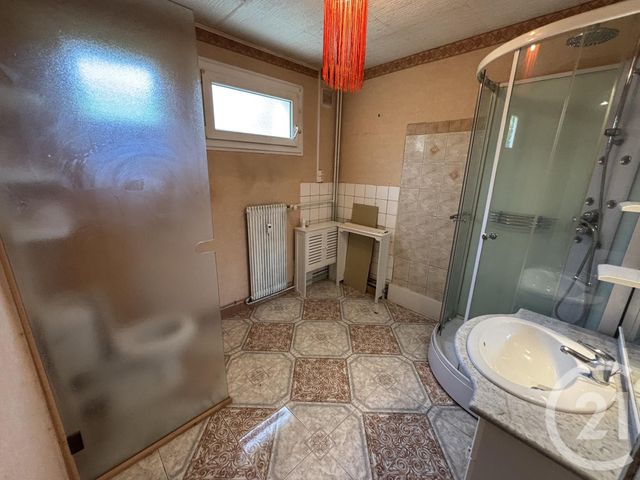 Appartement F5 &agrave; vendre - 5 pi&egrave;ces - 84,71 m2 - St Die Des Vosges - 88 - LORRAINE