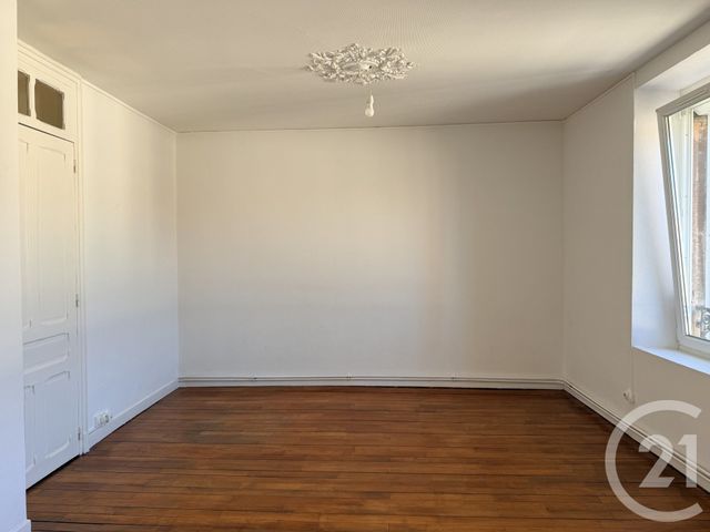 Appartement F3 &agrave; louer - 3 pi&egrave;ces - 76,71 m2 - St Die Des Vosges - 88 - LORRAINE