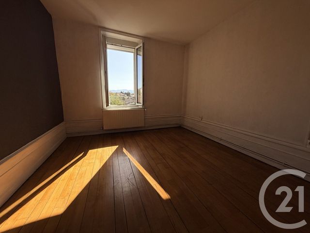 Appartement F3 &agrave; louer - 3 pi&egrave;ces - 76,71 m2 - St Die Des Vosges - 88 - LORRAINE