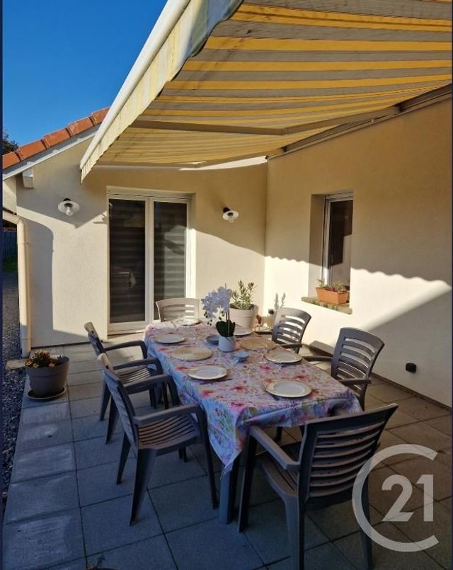 Maison à louer - 5 pièces - 148 m2 - Etival Clairefontaine - 88 - LORRAINE