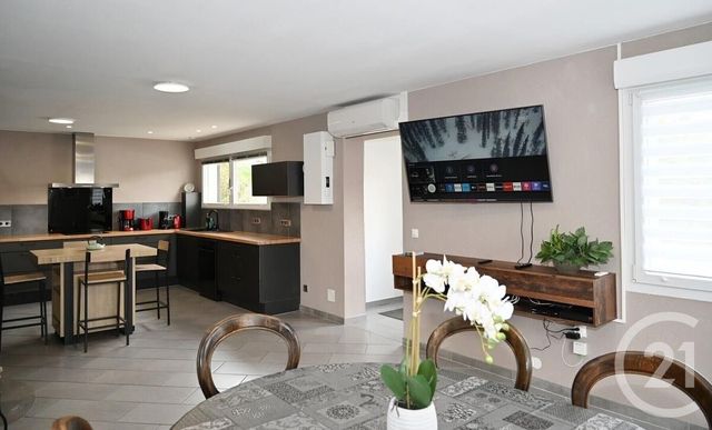 Maison à louer - 5 pièces - 148 m2 - Etival Clairefontaine - 88 - LORRAINE