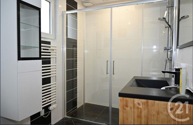 Maison à louer - 5 pièces - 148 m2 - Etival Clairefontaine - 88 - LORRAINE