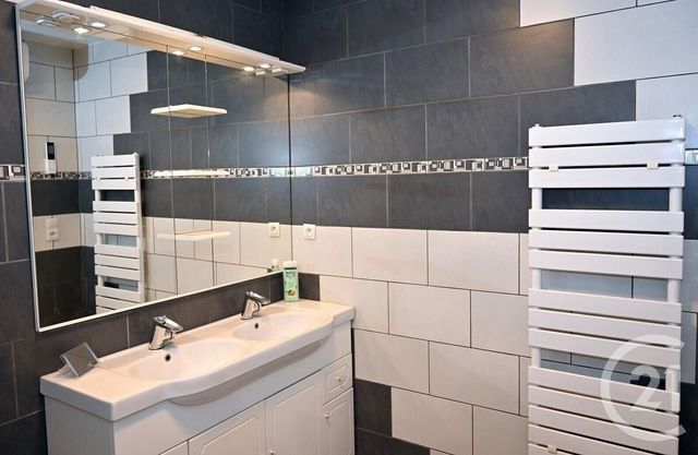 Maison à louer - 5 pièces - 148 m2 - Etival Clairefontaine - 88 - LORRAINE