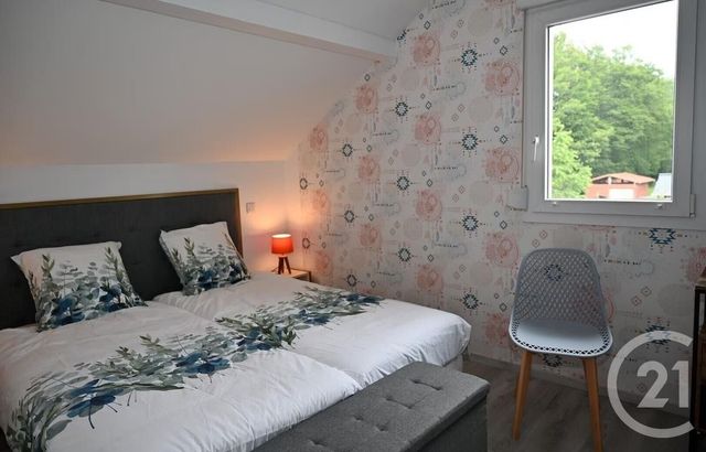 Maison à louer - 5 pièces - 148 m2 - Etival Clairefontaine - 88 - LORRAINE