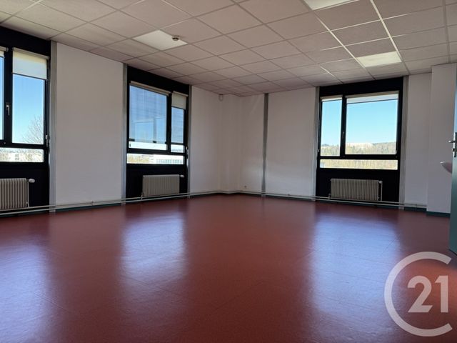 Appartement à louer - 6 pièces - 250 m2 - St Die Des Vosges - 88 - LORRAINE