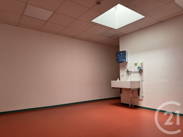 Appartement à louer - 6 pièces - 250 m2 - St Die Des Vosges - 88 - LORRAINE