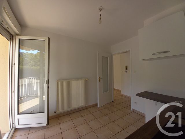 Appartement F2 à louer - 2 pièces - 47 m2 - St Die Des Vosges - 88 - LORRAINE