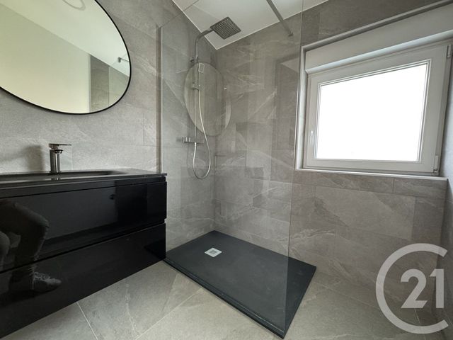 Appartement F5 à louer - 5 pièces - 121 m2 - St Die Des Vosges - 88 - LORRAINE