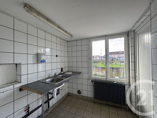 Appartement Local &agrave; louer - 5 pi&egrave;ces - 110 m2 - Moyenmoutier - 88 - LORRAINE