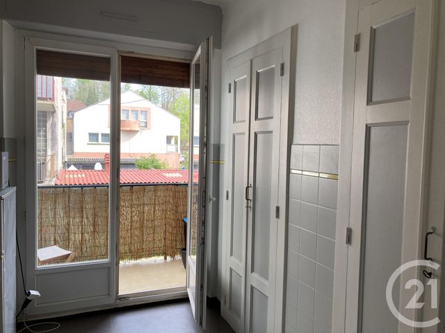 Appartement F2 à louer - 2 pièces - 50 m2 - St Die Des Vosges - 88 - LORRAINE