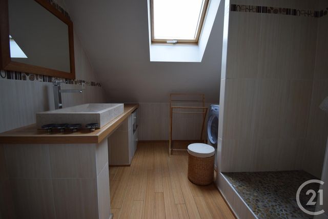 Appartement F4 &agrave; louer - 5 pi&egrave;ces - 73,49 m2 - Saulcy Sur Meurthe - 88 - LORRAINE