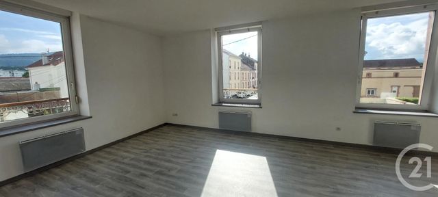 Appartement F3 à louer - 3 pièces - 62,50 m2 - St Die Des Vosges - 88 - LORRAINE