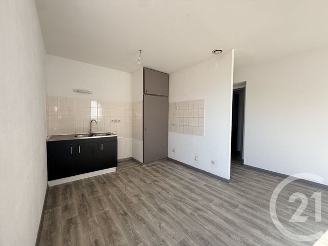 Appartement F3 &agrave; louer - 3 pi&egrave;ces - 62,50 m2 - St Die Des Vosges - 88 - LORRAINE