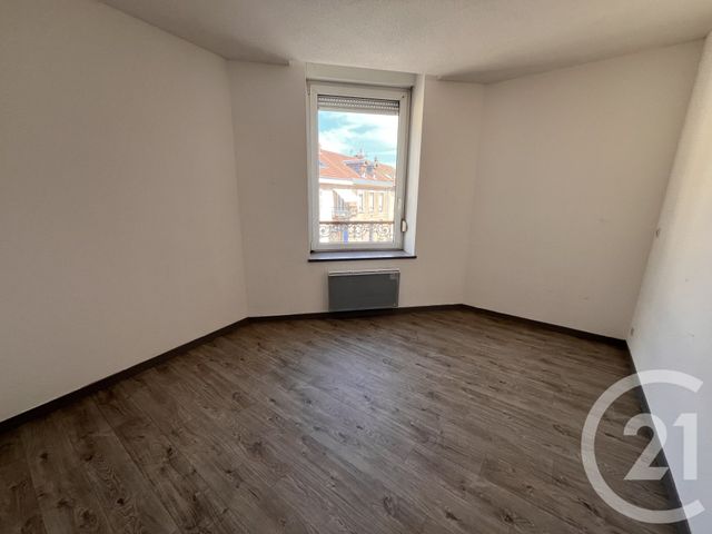 Appartement F3 &agrave; louer - 3 pi&egrave;ces - 62,50 m2 - St Die Des Vosges - 88 - LORRAINE