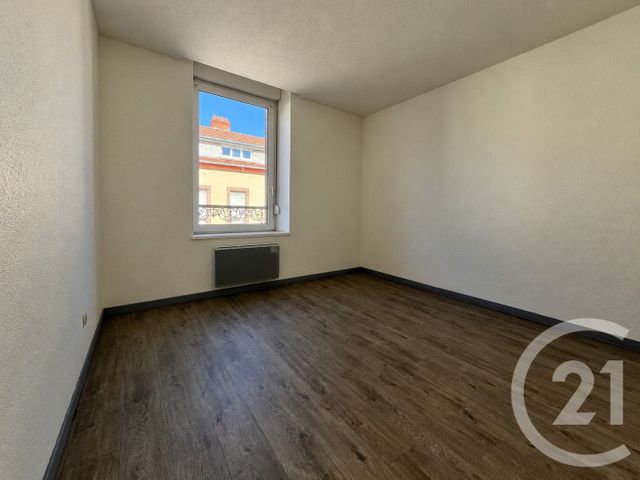 Appartement F3 &agrave; louer - 3 pi&egrave;ces - 62,50 m2 - St Die Des Vosges - 88 - LORRAINE
