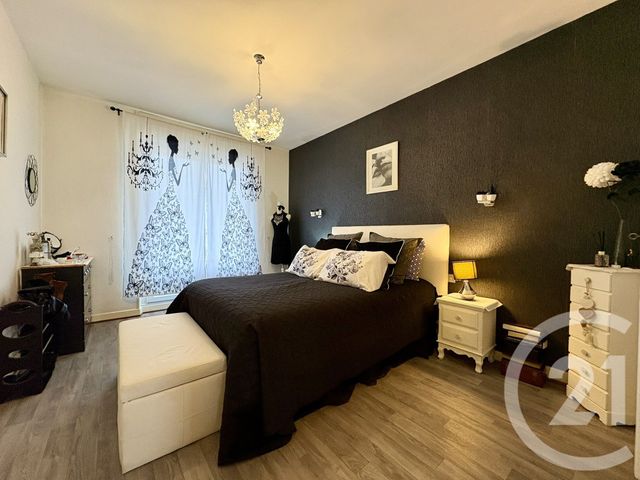 Appartement F4 &agrave; vendre - 3 pi&egrave;ces - 73 m2 - St Die Des Vosges - 88 - LORRAINE