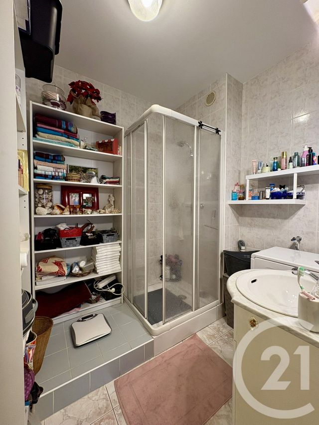 Appartement F4 &agrave; vendre - 3 pi&egrave;ces - 73 m2 - St Die Des Vosges - 88 - LORRAINE