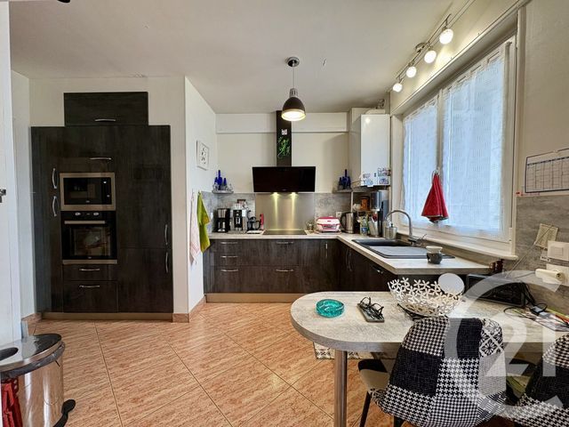 Appartement F4 &agrave; vendre - 3 pi&egrave;ces - 73 m2 - St Die Des Vosges - 88 - LORRAINE