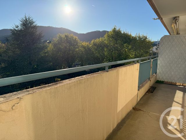 Appartement F3 &agrave; louer - 3 pi&egrave;ces - 72,93 m2 - St Die Des Vosges - 88 - LORRAINE