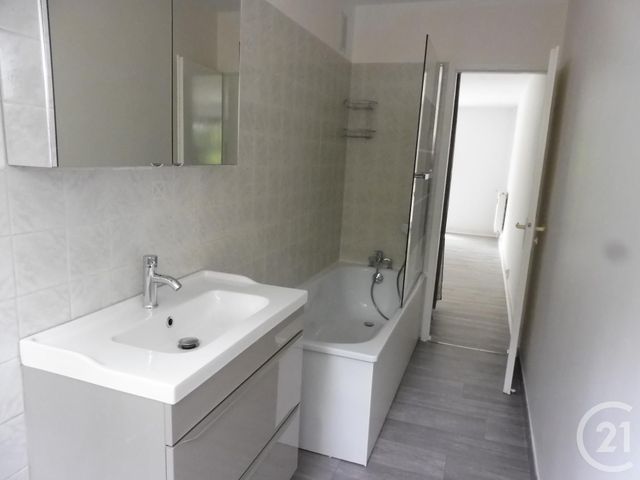 Appartement F2 &agrave; louer - 2 pi&egrave;ces - 51,31 m2 - St Die Des Vosges - 88 - LORRAINE