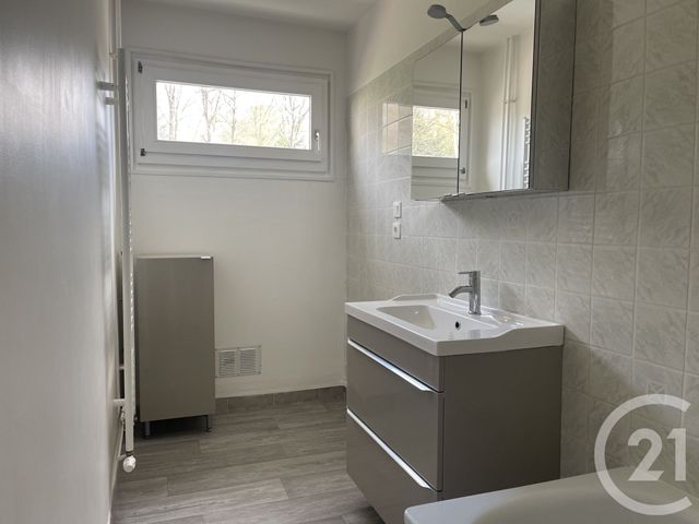 Appartement F2 &agrave; louer - 2 pi&egrave;ces - 51,31 m2 - St Die Des Vosges - 88 - LORRAINE