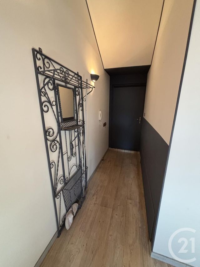 Appartement F2 &agrave; louer - 2 pi&egrave;ces - 52,71 m2 - St Die Des Vosges - 88 - LORRAINE