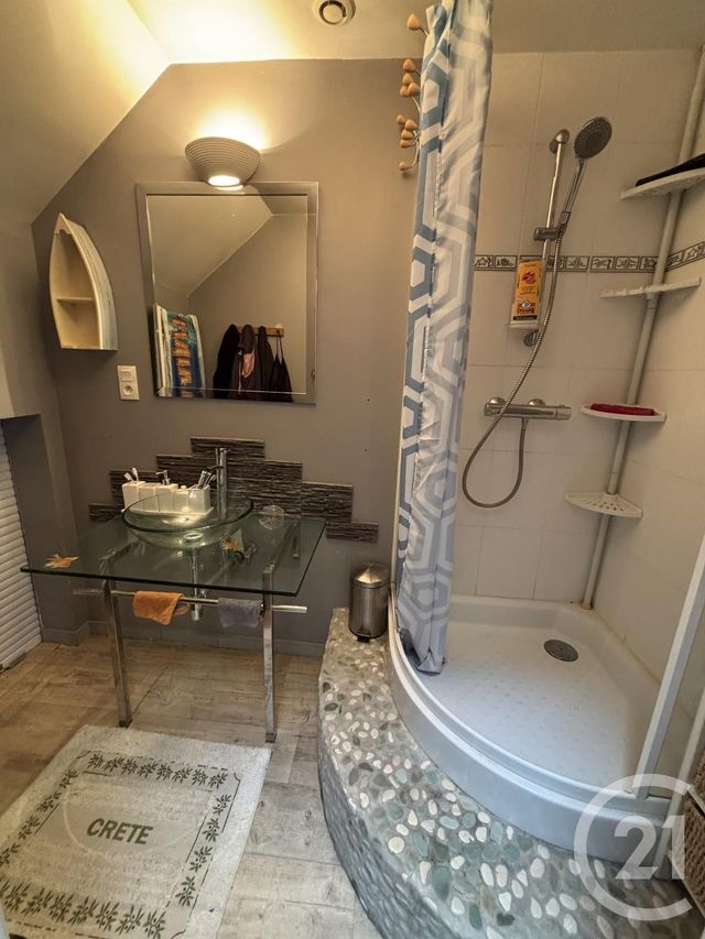 Appartement F2 &agrave; louer - 2 pi&egrave;ces - 52,71 m2 - St Die Des Vosges - 88 - LORRAINE