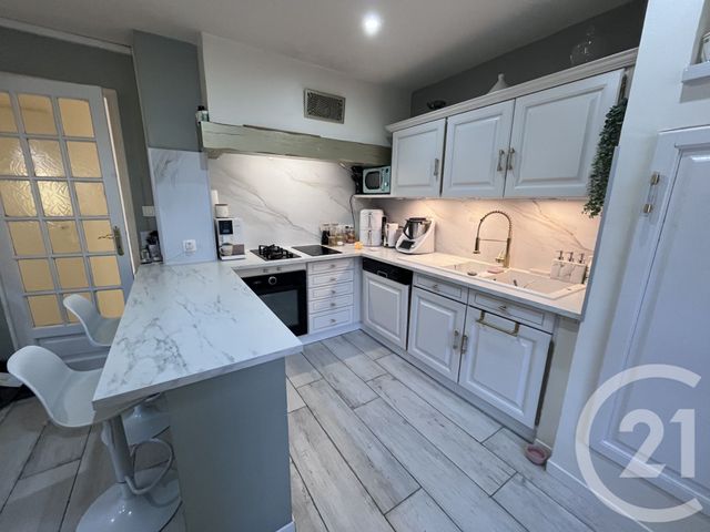 Maison &agrave; louer - 6 pi&egrave;ces - 150 m2 - St Die Des Vosges - 88 - LORRAINE