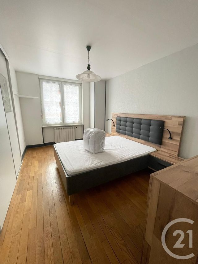 Appartement F3 &agrave; louer - 3 pi&egrave;ces - 74,37 m2 - St Die Des Vosges - 88 - LORRAINE