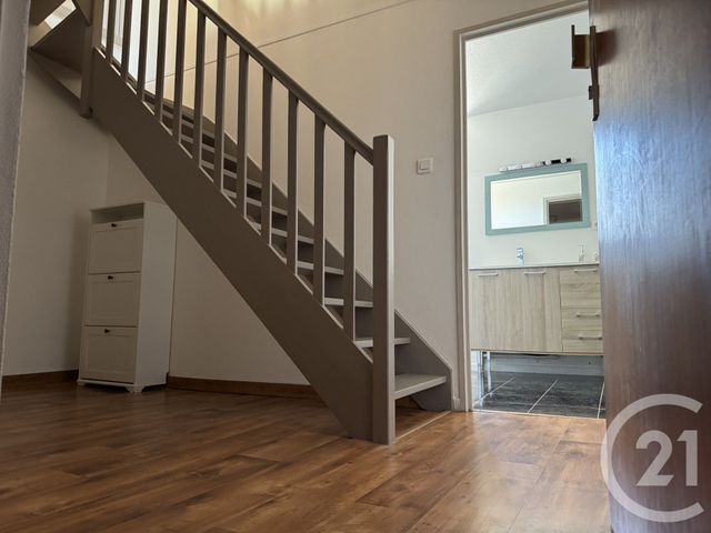 Appartement &agrave; louer - 2 pi&egrave;ces - 60 m2 - St Die Des Vosges - 88 - LORRAINE