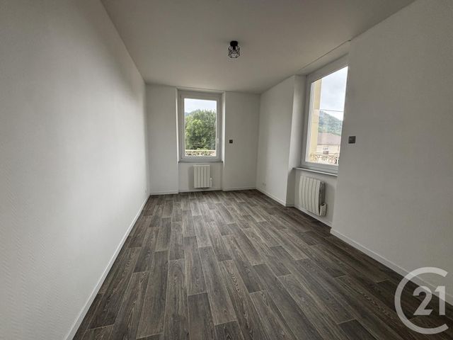 Appartement F2 &agrave; louer - 2 pi&egrave;ces - 40 m2 - St Die Des Vosges - 88 - LORRAINE