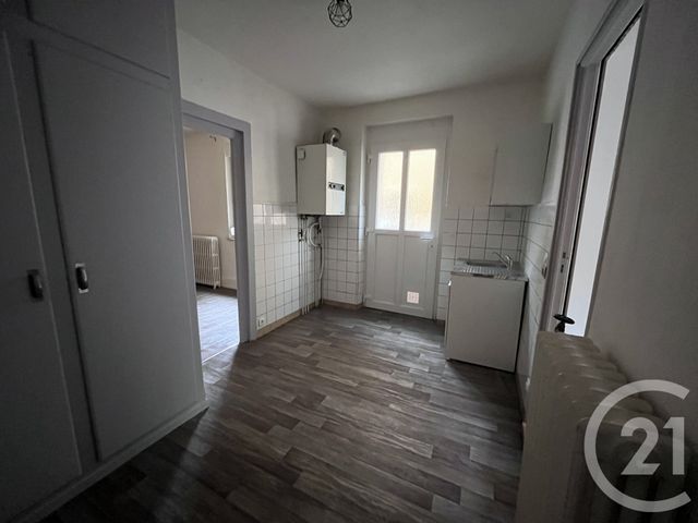 Appartement F2 &agrave; louer - 2 pi&egrave;ces - 39 m2 - St Die Des Vosges - 88 - LORRAINE
