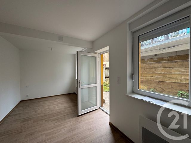 Appartement F1 &agrave; louer - 1 pi&egrave;ce - 22 m2 - St Die Des Vosges - 88 - LORRAINE
