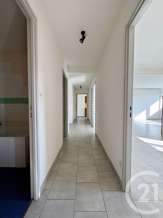 Appartement F2 bis &agrave; vendre - 3 pi&egrave;ces - 76,18 m2 - St Die Des Vosges - 88 - LORRAINE