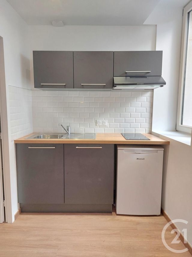 Appartement F1 &agrave; louer - 1 pi&egrave;ce - 17,50 m2 - St Die Des Vosges - 88 - LORRAINE