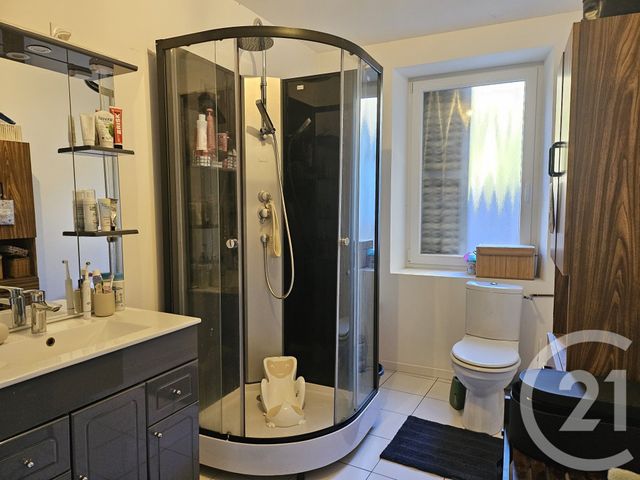 Appartement F4 &agrave; louer - 4 pi&egrave;ces - 92 m2 - Raon L Etape - 88 - LORRAINE