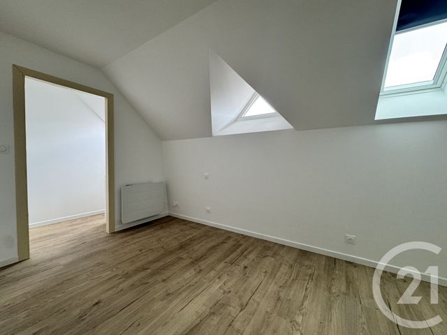 Appartement F3 &agrave; louer - 3 pi&egrave;ces - 59,46 m2 - St Die Des Vosges - 88 - LORRAINE
