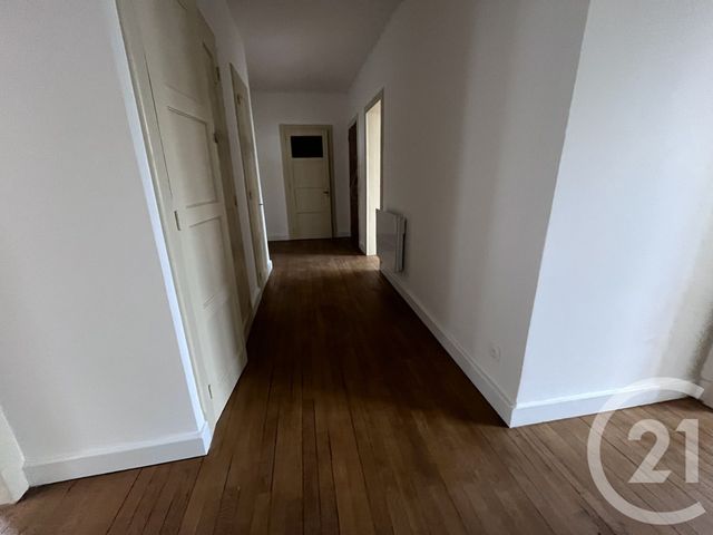 Appartement F3 &agrave; louer - 3 pi&egrave;ces - 92,92 m2 - St Die Des Vosges - 88 - LORRAINE