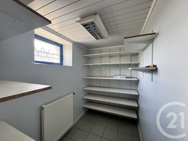 Appartement Local &agrave; louer - 4 pi&egrave;ces - 126 m2 - Ste Marguerite - 88 - LORRAINE