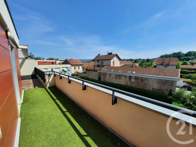 Appartement F4 &agrave; louer - 4 pi&egrave;ces - 94,70 m2 - St Die Des Vosges - 88 - LORRAINE