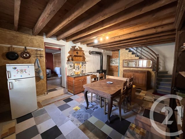 Appartement F4 &agrave; louer - 4 pi&egrave;ces - 90,60 m2 - La Bourgonce - 88 - LORRAINE