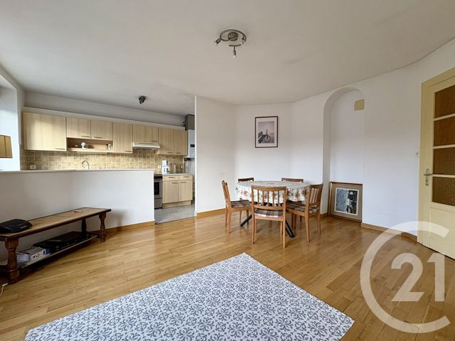 Appartement F2 &agrave; louer - 2 pi&egrave;ces - 53,50 m2 - St Die Des Vosges - 88 - LORRAINE