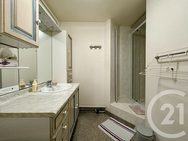 Appartement F2 &agrave; louer - 2 pi&egrave;ces - 53,50 m2 - St Die Des Vosges - 88 - LORRAINE