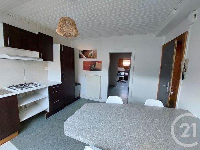 Appartement F2 &agrave; louer - 2 pi&egrave;ces - 38 m2 - St Die Des Vosges - 88 - LORRAINE
