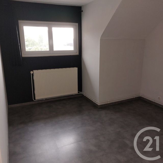 Appartement &agrave; louer - 4 pi&egrave;ces - 93 m2 - St Die Des Vosges - 88 - LORRAINE