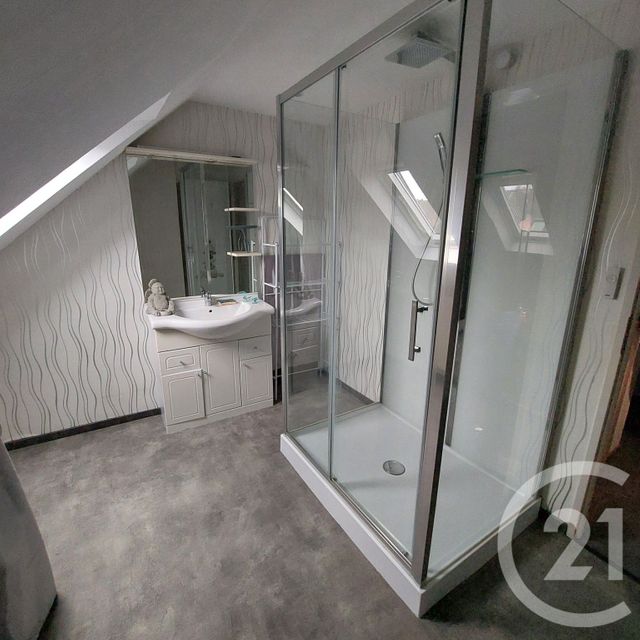 Appartement &agrave; louer - 4 pi&egrave;ces - 93 m2 - St Die Des Vosges - 88 - LORRAINE