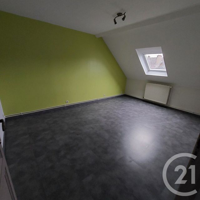 Appartement &agrave; louer - 4 pi&egrave;ces - 93 m2 - St Die Des Vosges - 88 - LORRAINE