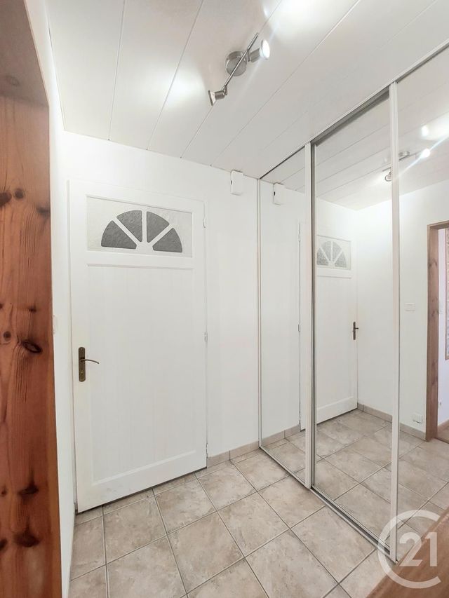 Appartement F2 &agrave; louer - 2 pi&egrave;ces - 51,70 m2 - St Die Des Vosges - 88 - LORRAINE