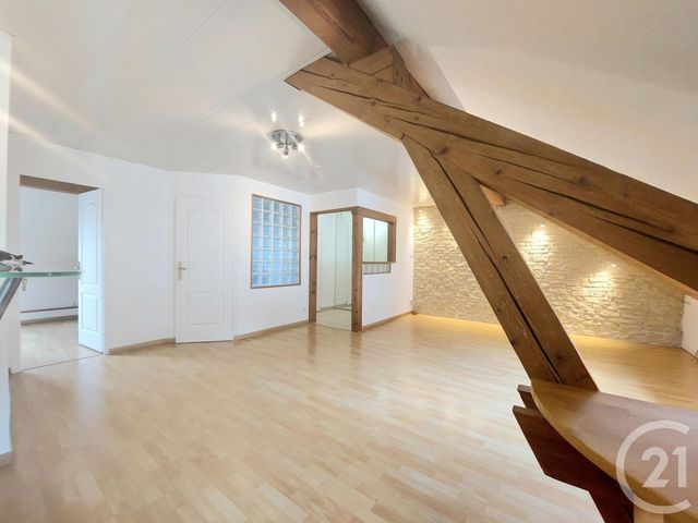 Appartement F2 &agrave; louer - 2 pi&egrave;ces - 51,70 m2 - St Die Des Vosges - 88 - LORRAINE