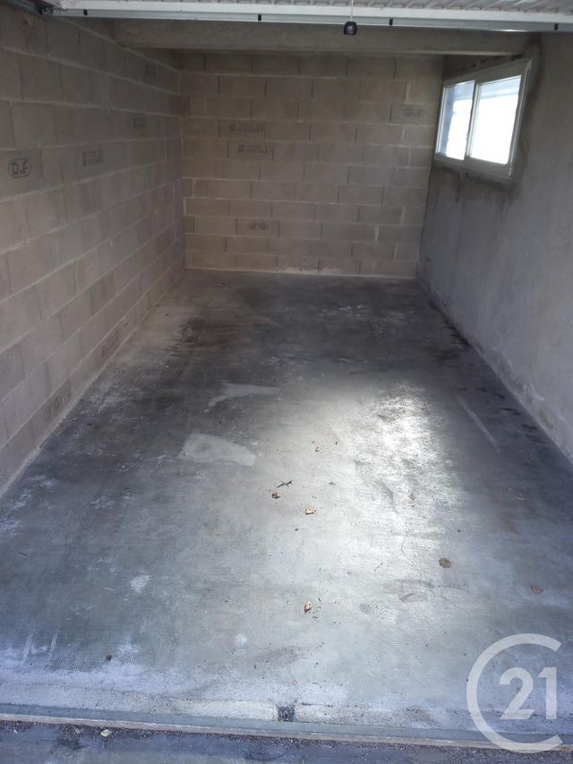 Parking &agrave; louer - 15 m2 - St Die Des Vosges - 88 - LORRAINE